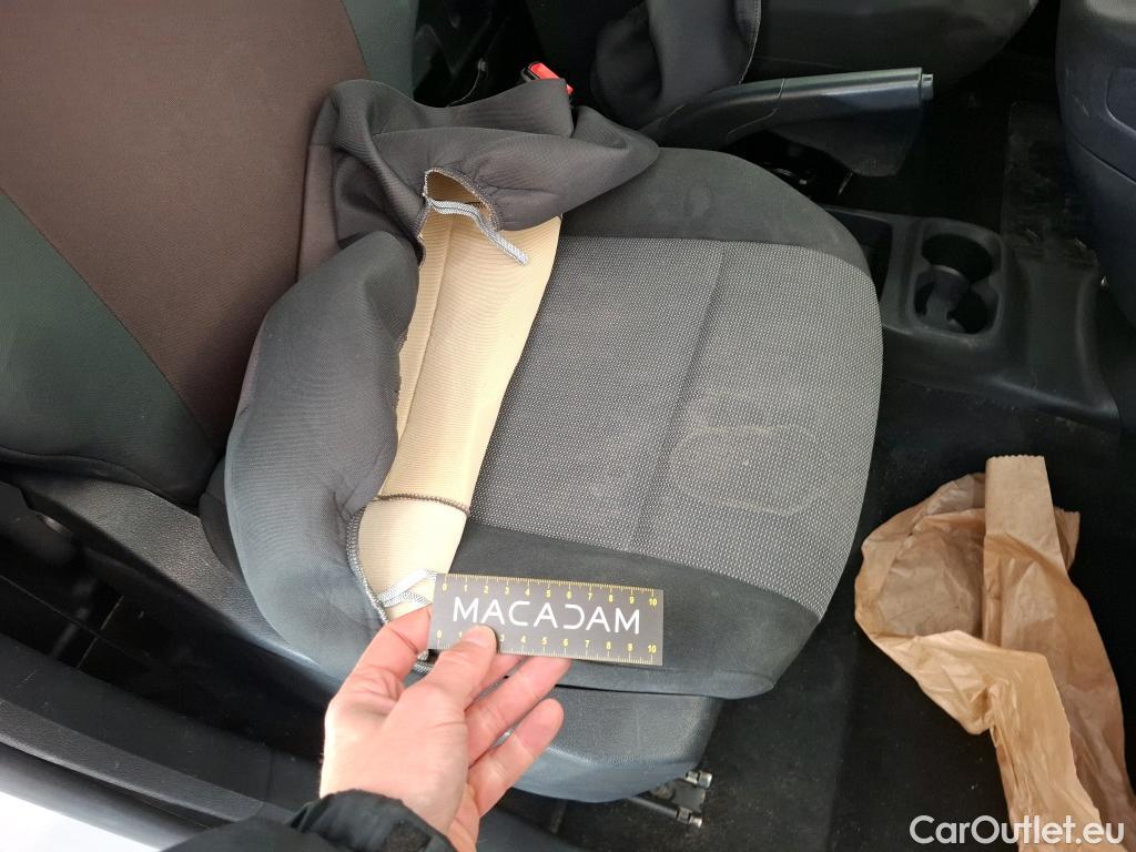  Opel  Combo OPEL  / 2018 / 4P / Fourgonnette 1.5 diesel 100chL1H1/stand CARGO PACK C #63