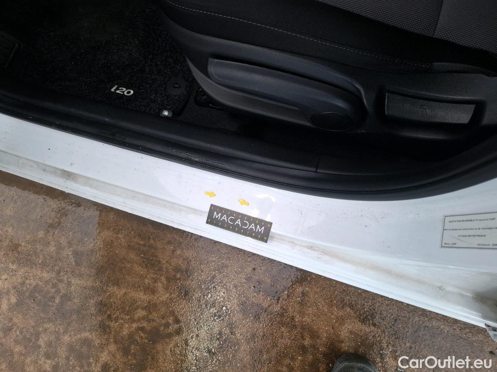  Hyundai  i20  Intuitive 1.2 85CV BVM5 E6 / TRANSFO VP VF
 #17