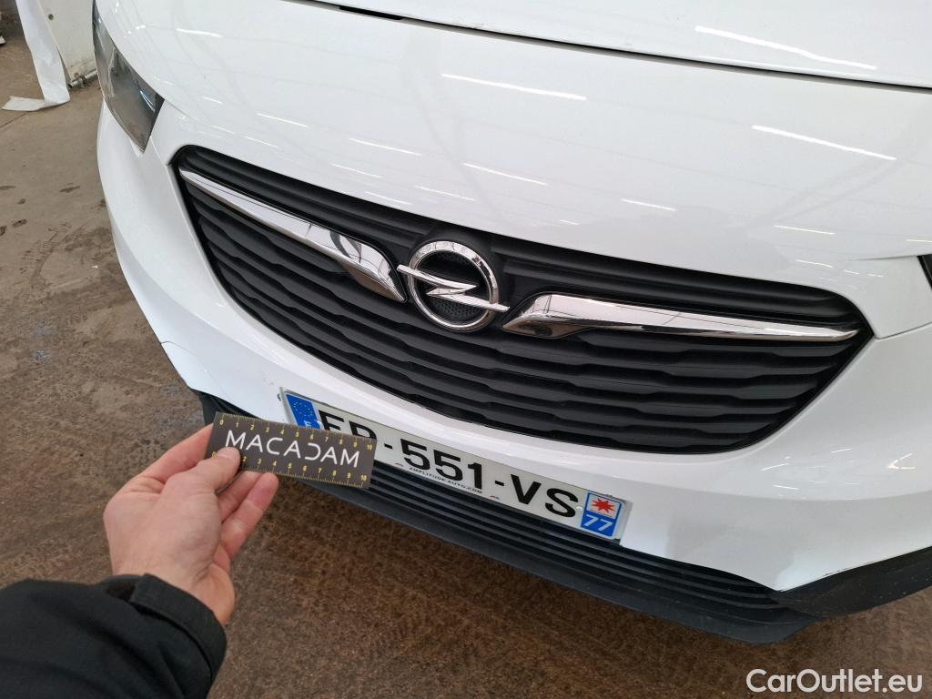  Opel  Combo OPEL  / 2018 / 4P / Fourgonnette 1.5 diesel 100chL1H1/stand CARGO PACK C #29