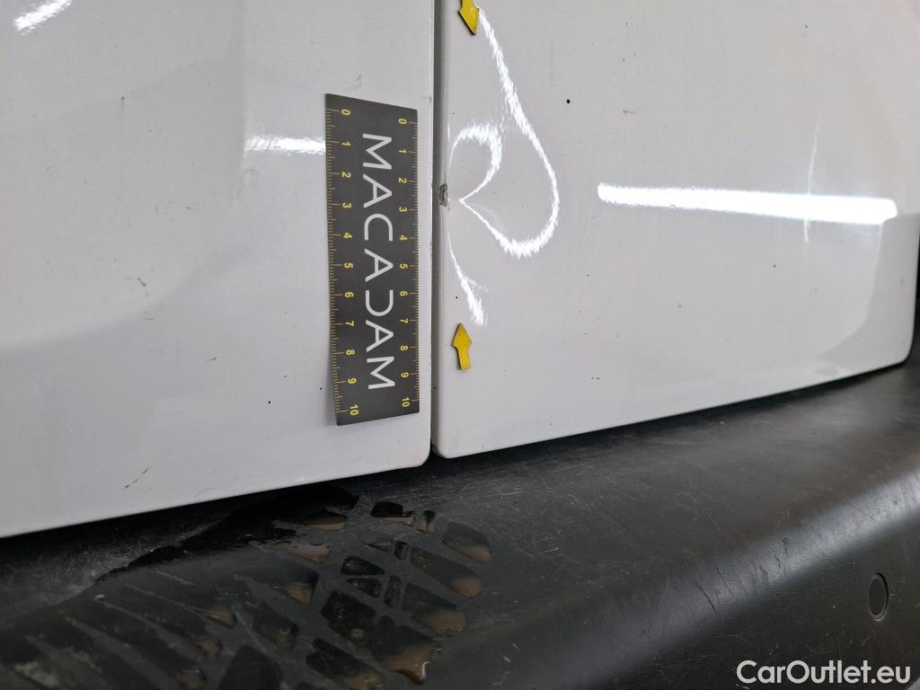  Opel  Combo OPEL  / 2018 / 4P / Fourgonnette 1.5 diesel 100chL1H1/stand CARGO PACK C #59