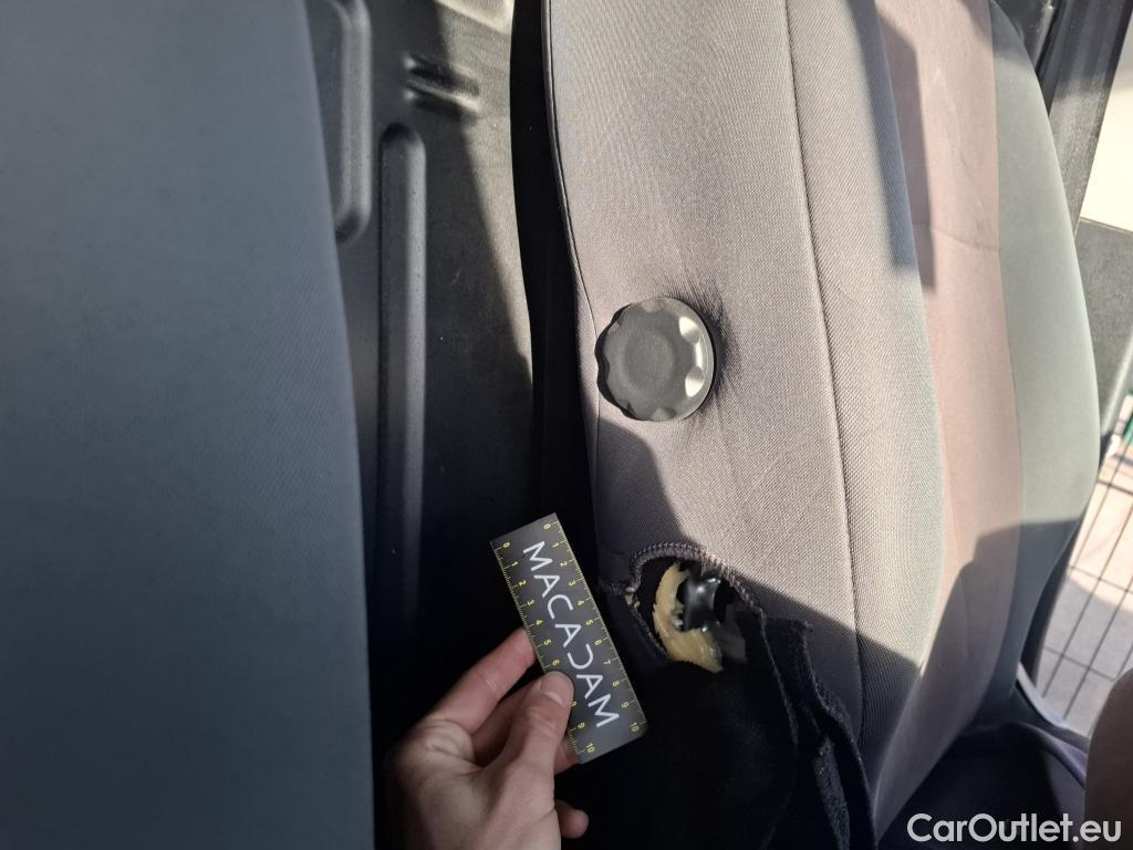  Opel  Combo OPEL  / 2018 / 4P / Fourgonnette 1.5 diesel 100chL1H1/stand CARGO PACK C #9