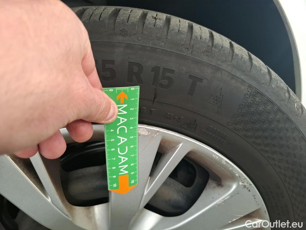  Peugeot  208  Affaire Premium 1.5 HDi 100CV BVM5 E6dT #9