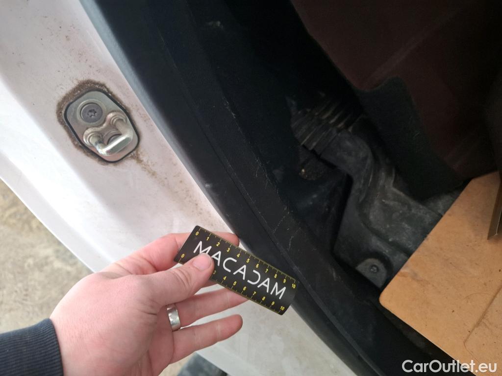  Peugeot  208  Affaire Premium Pack 1.2 80CV BVM5 E6dT #15