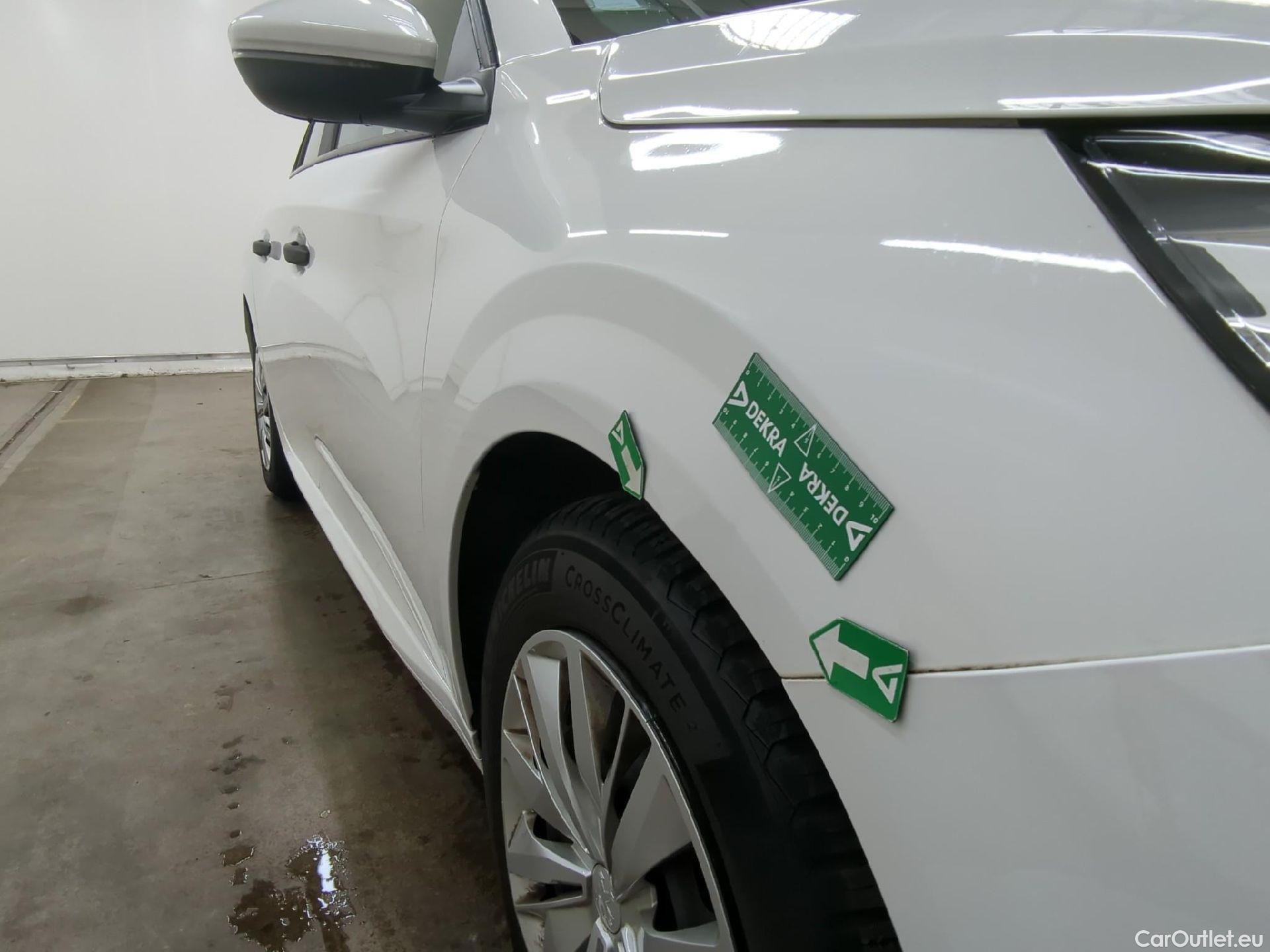  Peugeot  208  Premium 1.5 HDi 100CV BVM6 E6d #11