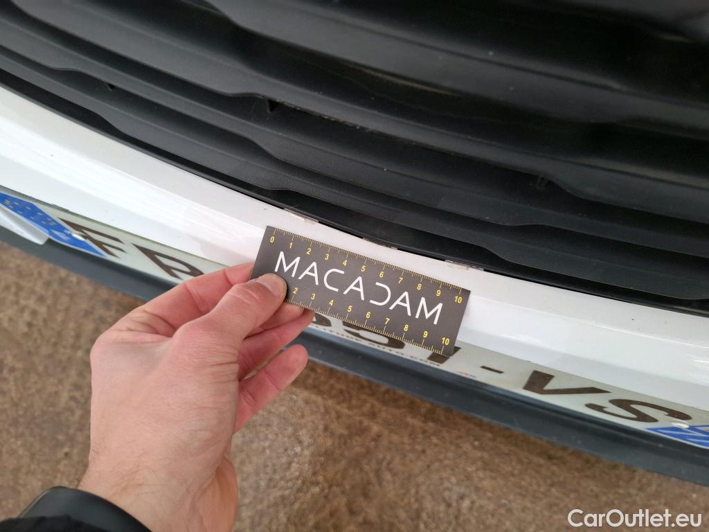  Opel  Combo OPEL  / 2018 / 4P / Fourgonnette 1.5 diesel 100chL1H1/stand CARGO PACK C #95