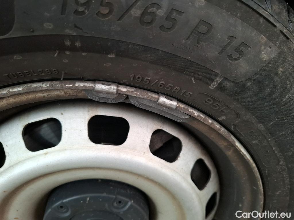  Opel  Combo OPEL  / 2018 / 4P / Fourgonnette 1.5 diesel 100chL1H1/stand CARGO PACK C #38