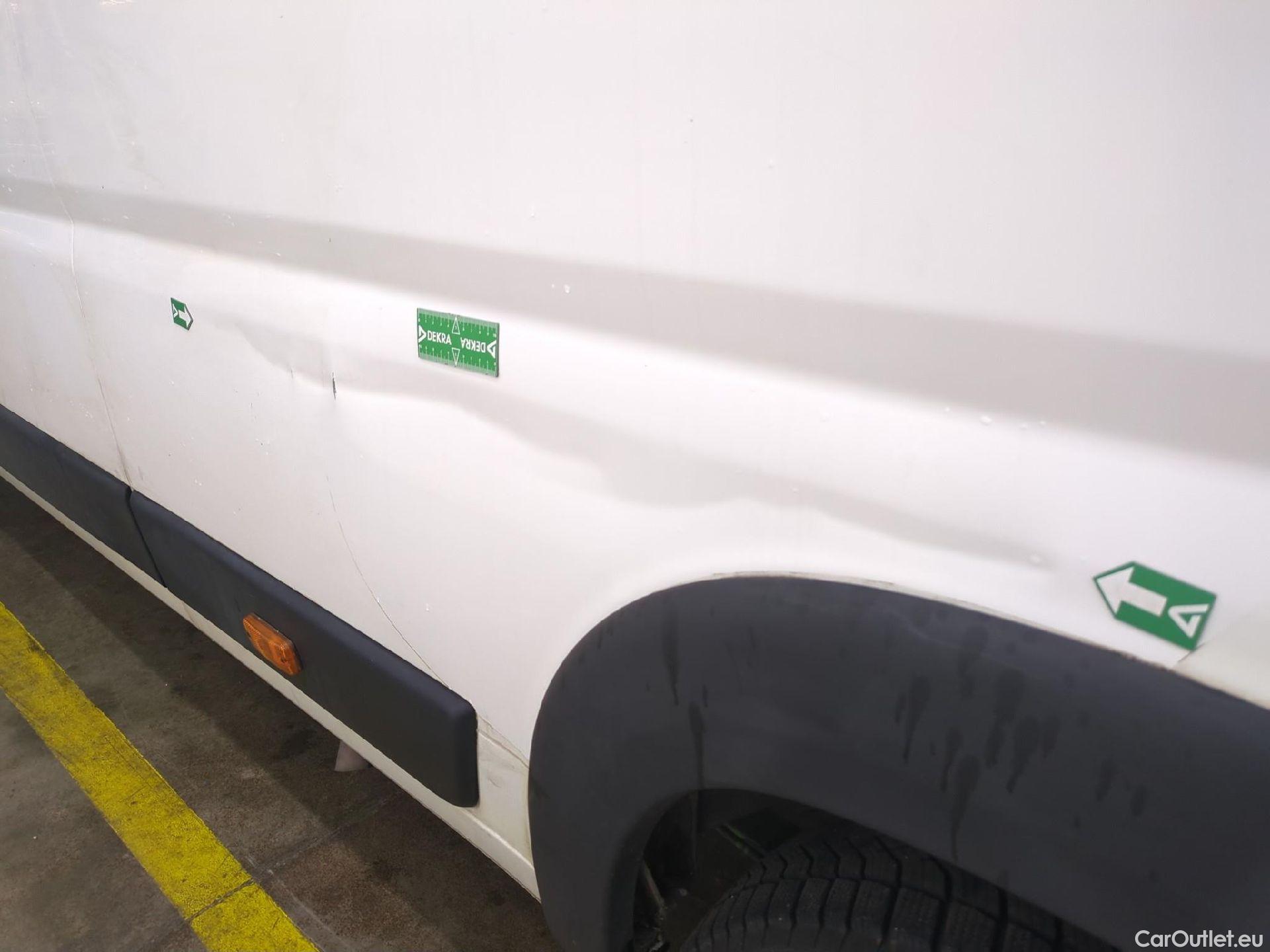  Peugeot  Boxer PEUGEOT  / 2014 / 4P / Fourgon tôlé BlueHDi 140 S&S ASPHALT 435 L4H2 #23