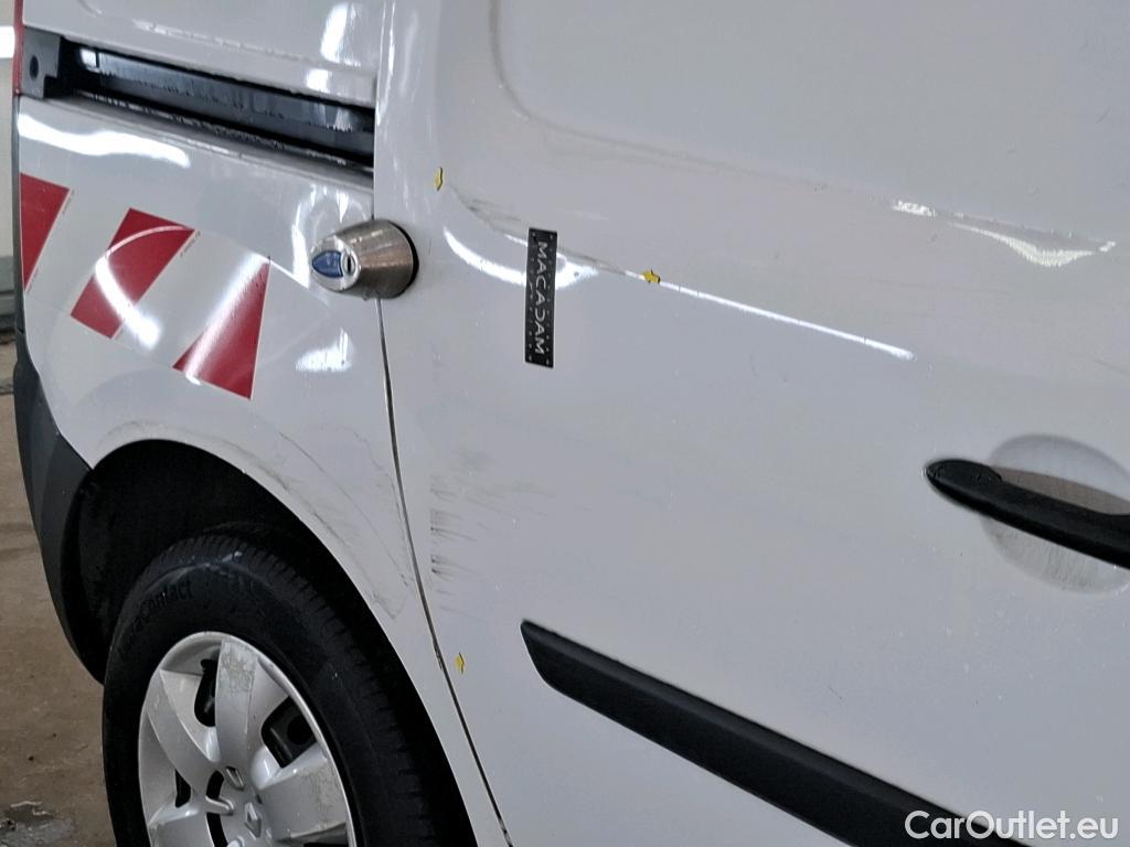  Renault  Kangoo RENAULT  Express / 2013 / 4P / Fourgonnette Extra R-Link dCi 90 #22