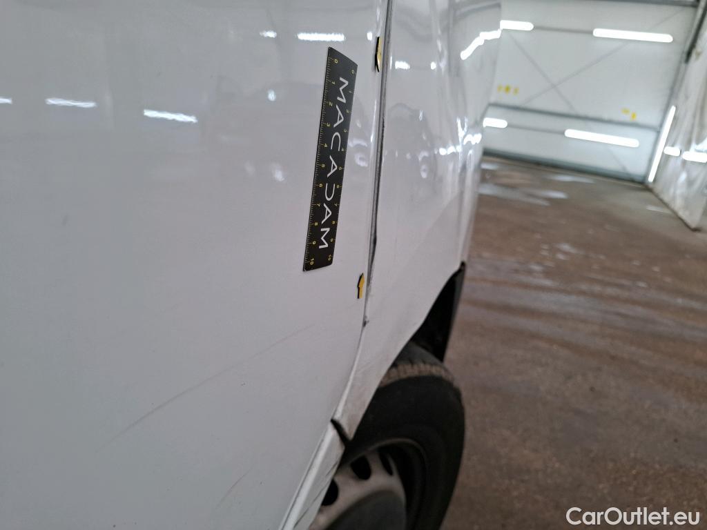  Renault  Master  III Fourgon L2H2 3 5 Grand Confort dCi 135CV BVM6 E6dT #29