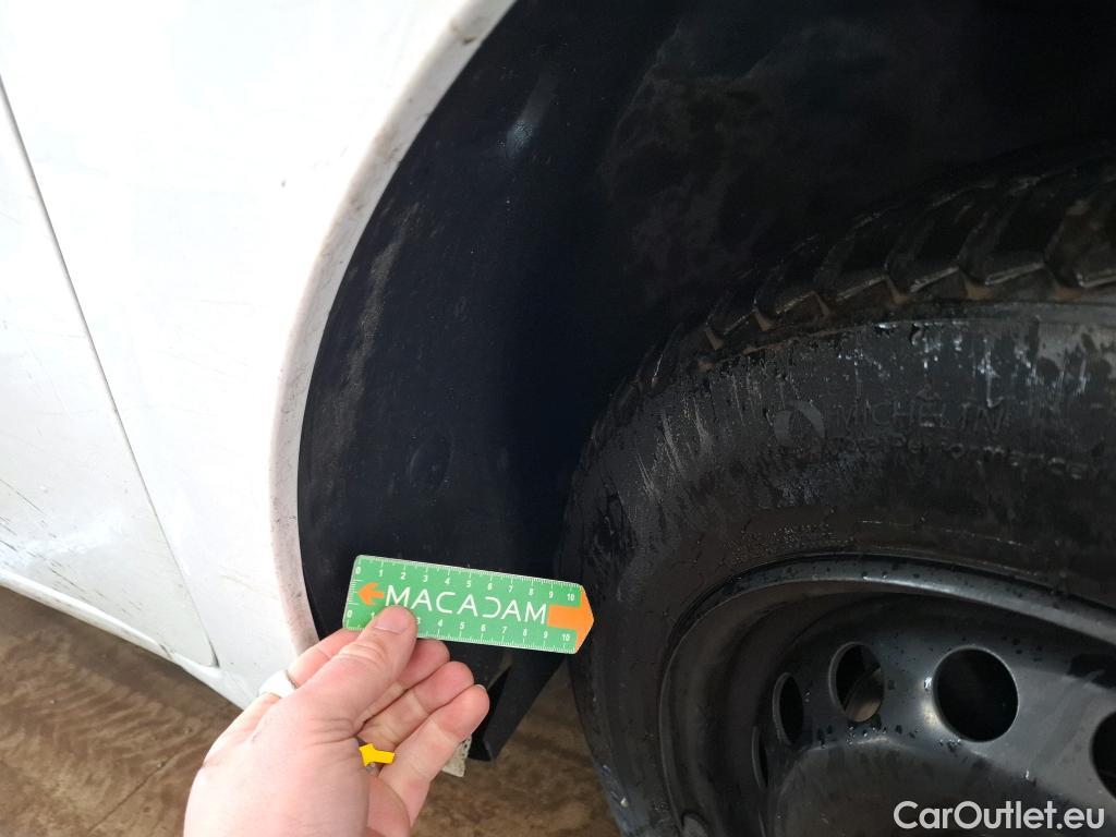  Renault  Kangoo  Express Maxi Extra (Série Spéciale) 1.5 dCi 90CV BVM5 E6 #37