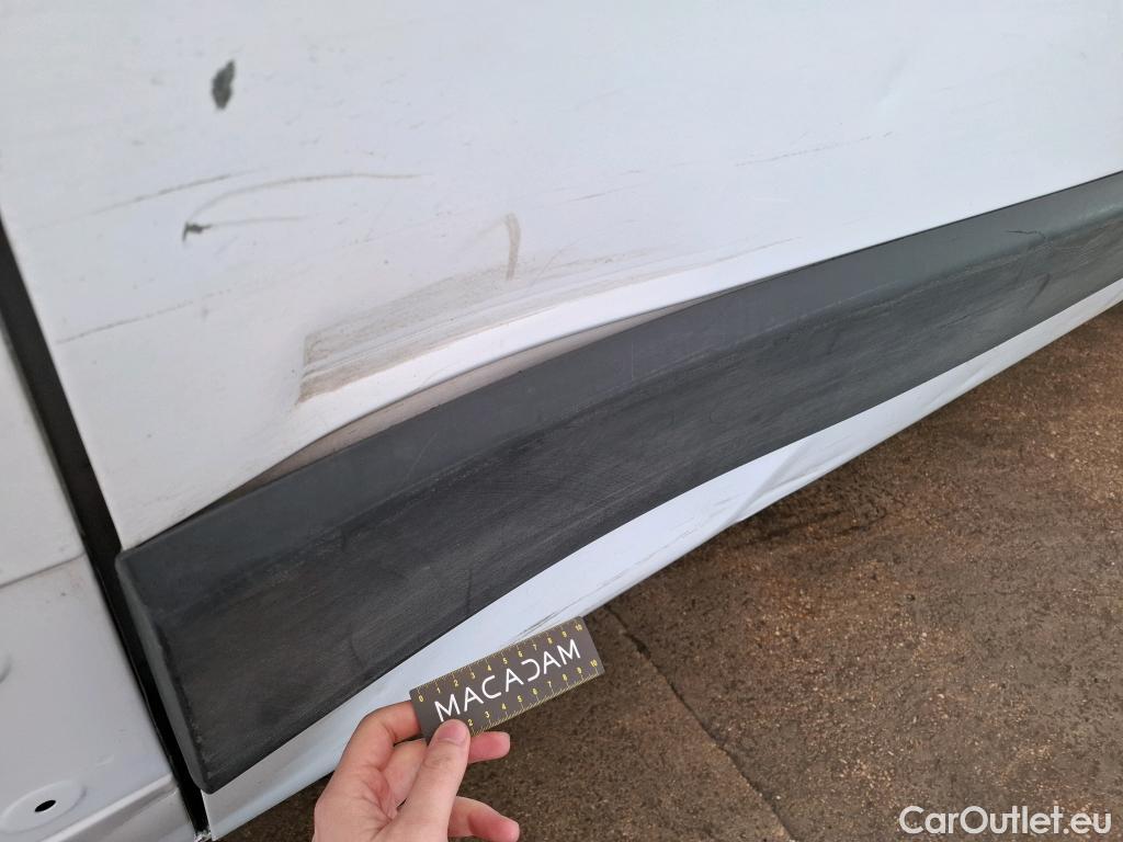  Renault  Master  III Fourgon L2H2 3 5 Grand Confort dCi 135CV BVM6 E6dT #47