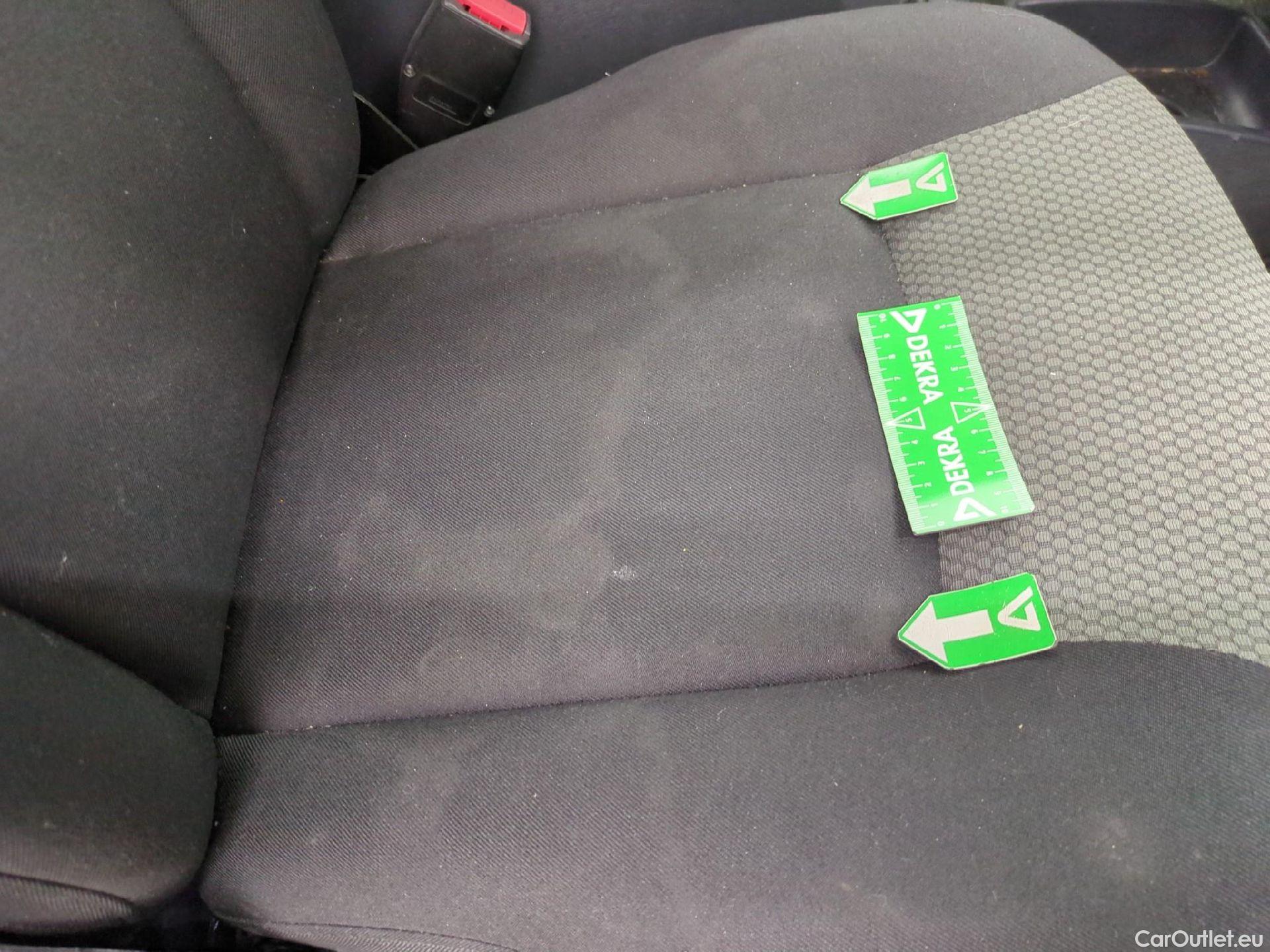  Renault  Kangoo RENAULT  Express / 2013 / 4P / Fourgonnette Extra R-Link dCi 75 #19