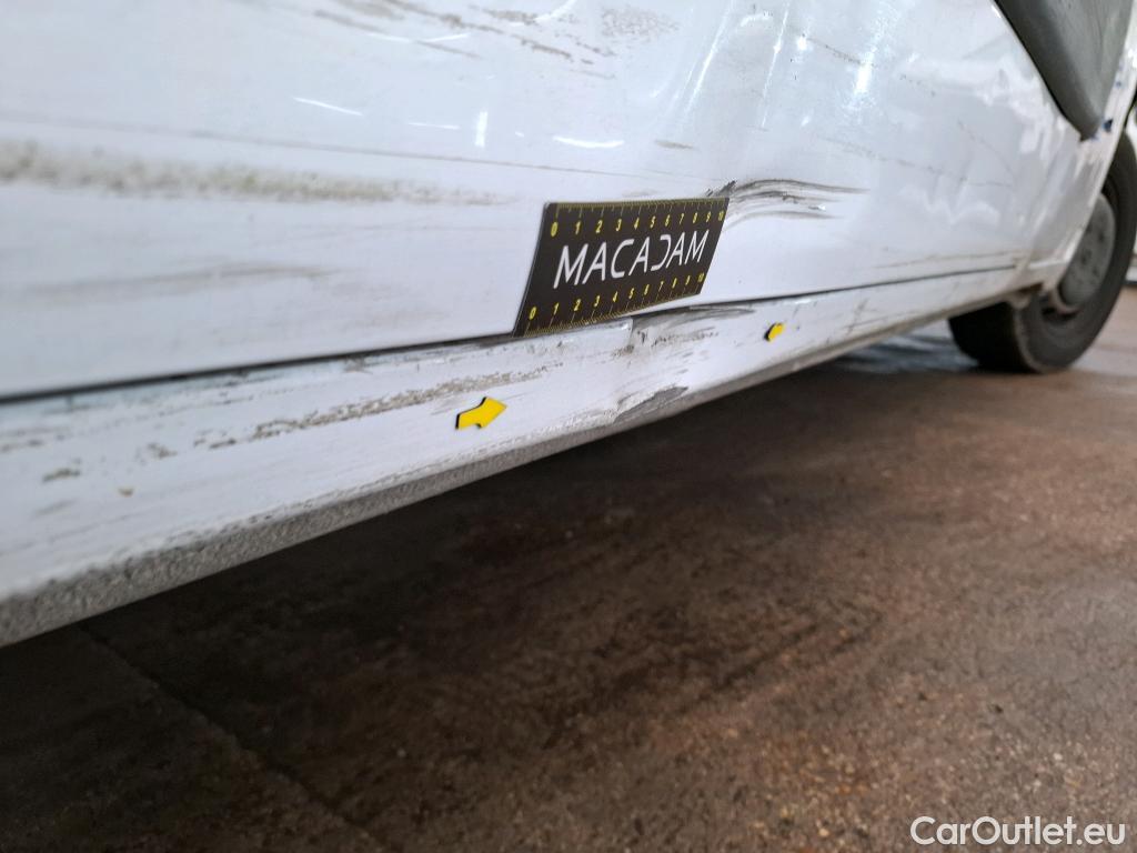  Renault  Master  III Fourgon L2H2 3 5 Grand Confort dCi 135CV BVM6 E6dT #43