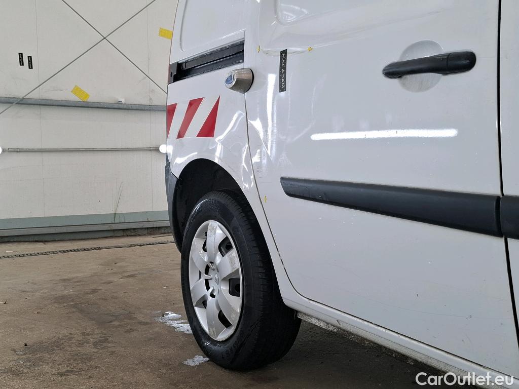  Renault  Kangoo RENAULT  Express / 2013 / 4P / Fourgonnette Extra R-Link dCi 90 #16