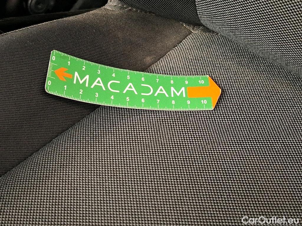  Renault  Master  III Fourgon L2H2 3 5 Grand Confort dCi 135CV BVM6 7 Sieges E6dT #29