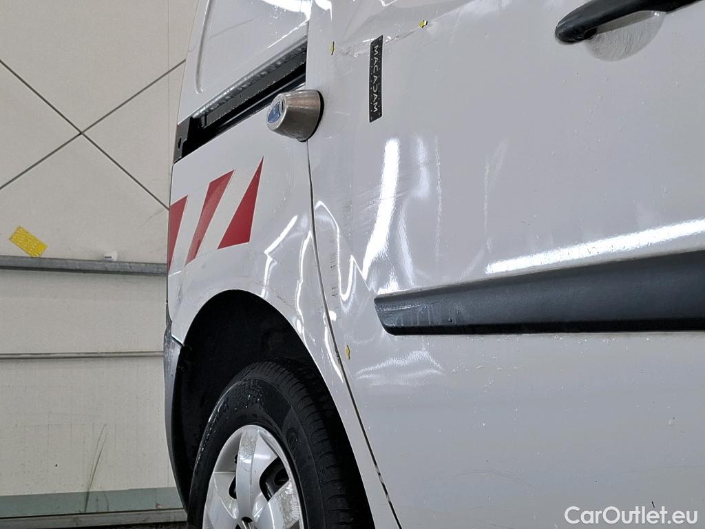  Renault  Kangoo RENAULT  Express / 2013 / 4P / Fourgonnette Extra R-Link dCi 90 #18