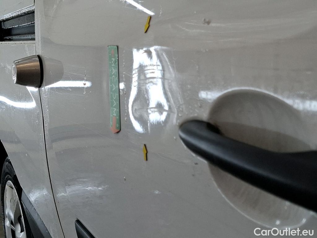  Renault  Kangoo  Express Maxi Extra (Série Spéciale) 1.5 dCi 90CV BVM5 E6 #31