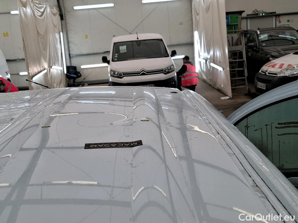  Renault  Kangoo RENAULT  Express / 2013 / 4P / Fourgonnette Extra R-Link dCi 90 #11