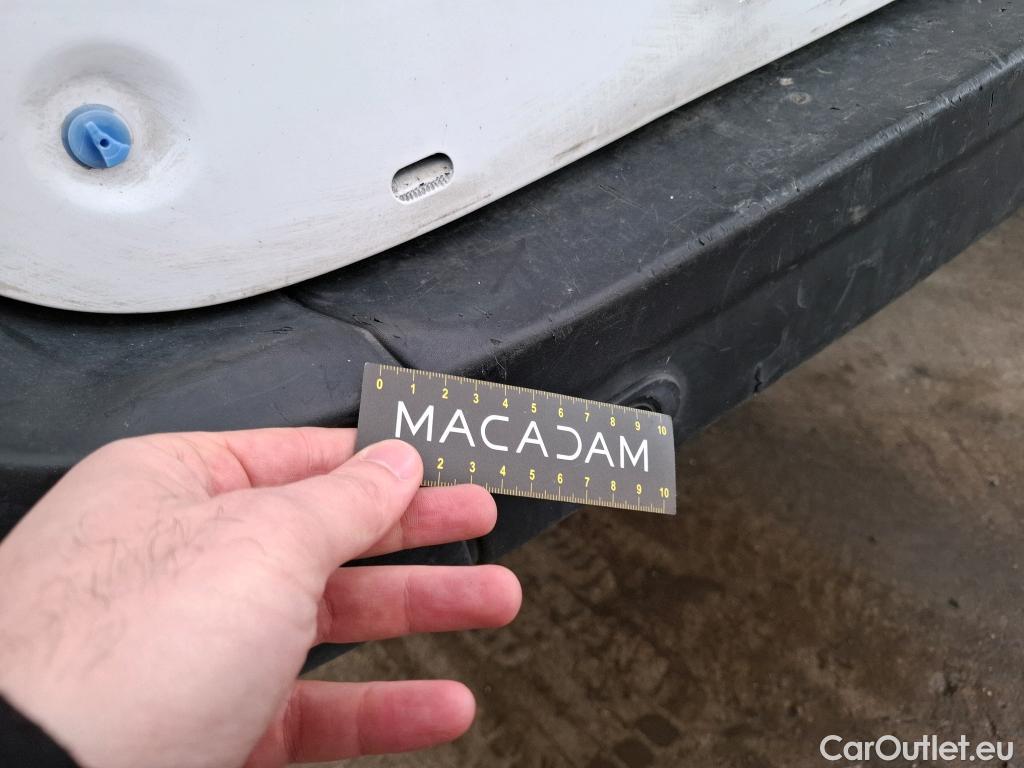  Renault  Master  III Fourgon L2H2 3 5 Grand Confort dCi 135CV BVM6 E6dT #84