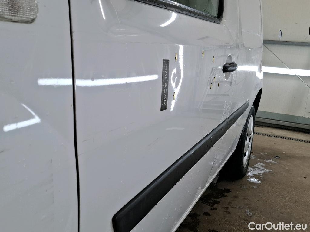  Renault  Kangoo RENAULT  Express / 2013 / 4P / Fourgonnette Extra R-Link dCi 90 #30