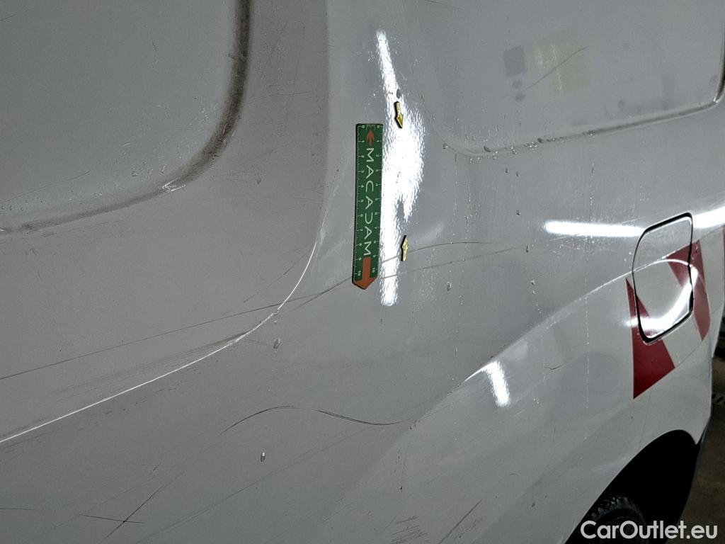  Renault  Kangoo  Express Maxi Extra (Série Spéciale) 1.5 dCi 90CV BVM5 E6 #51