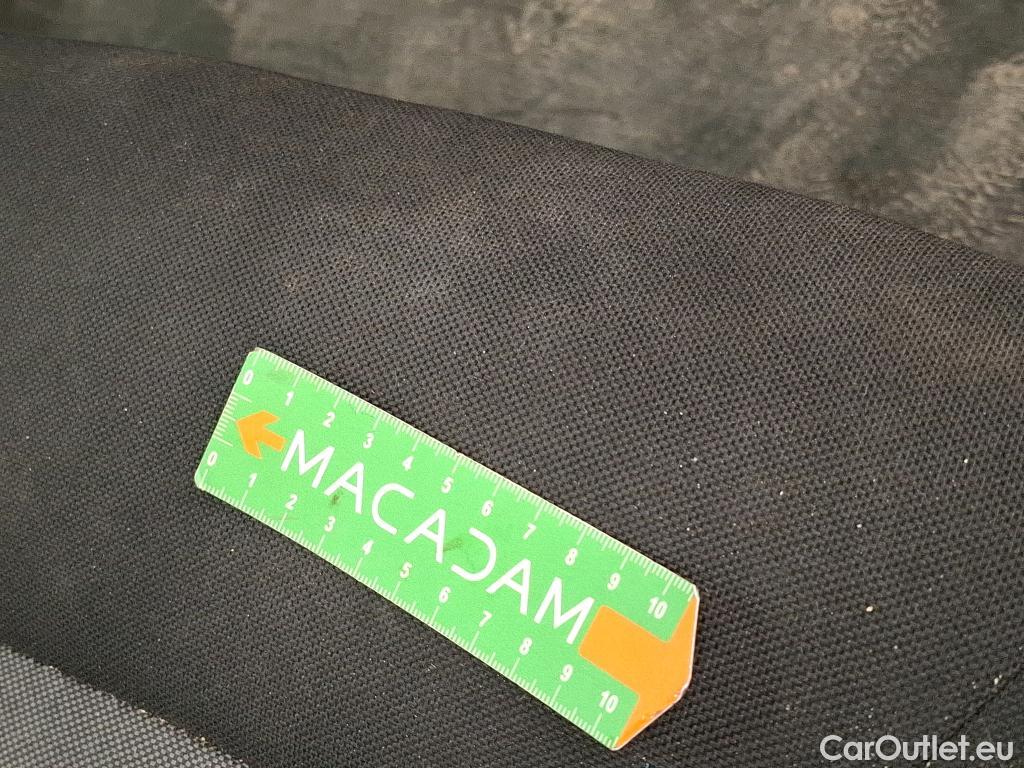  Renault  Master  III Fourgon L2H2 3 5 Grand Confort dCi 135CV BVM6 7 Sieges E6dT #34