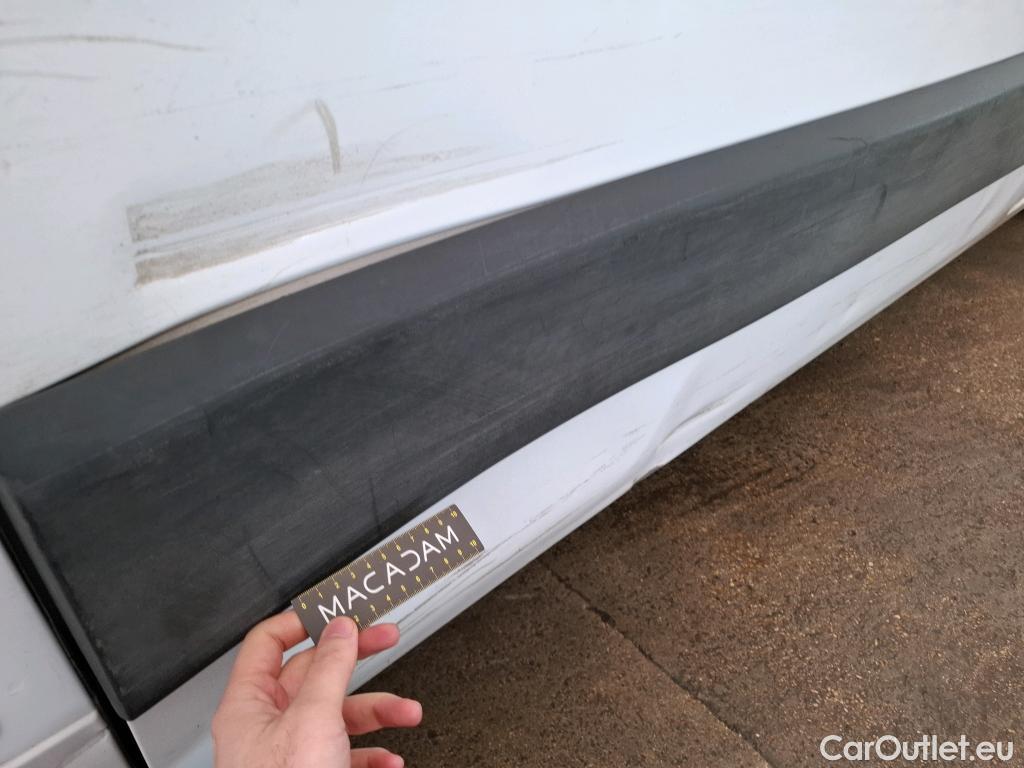  Renault  Master  III Fourgon L2H2 3 5 Grand Confort dCi 135CV BVM6 E6dT #46