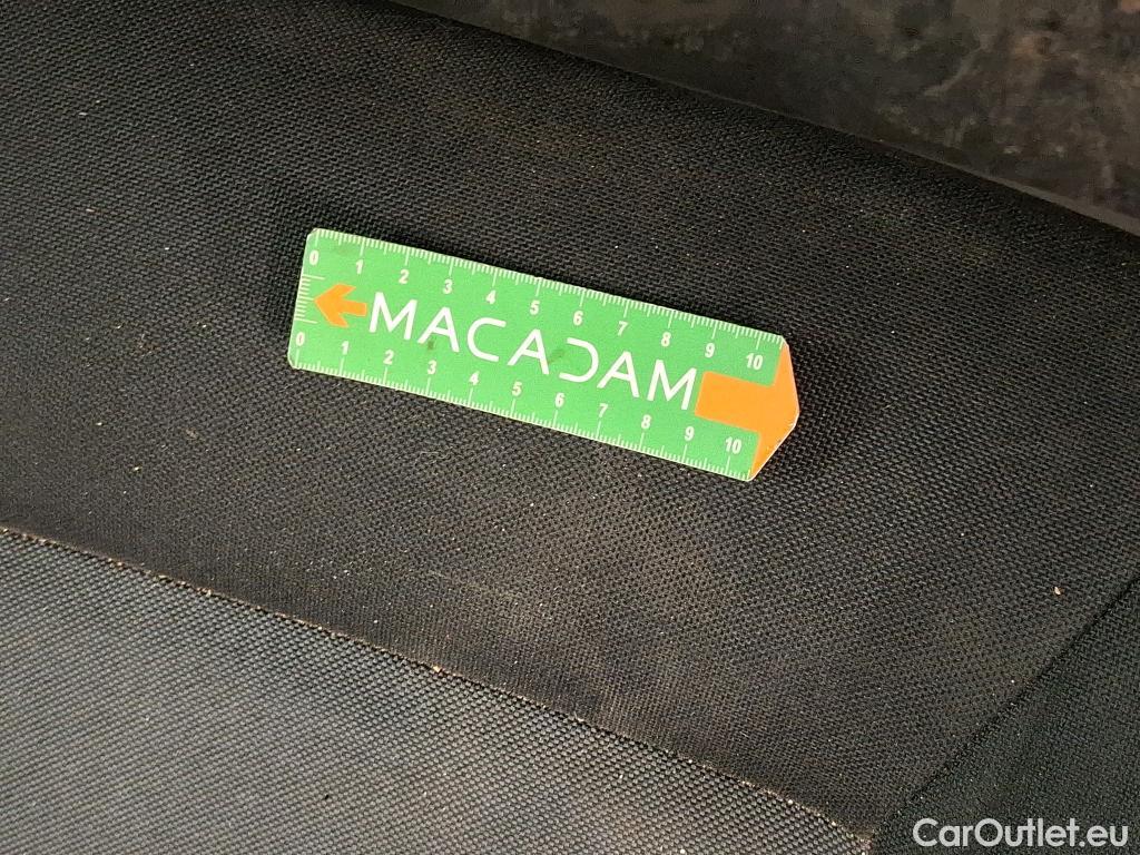  Renault  Master  III Fourgon L2H2 3 5 Grand Confort dCi 135CV BVM6 7 Sieges E6dT #35