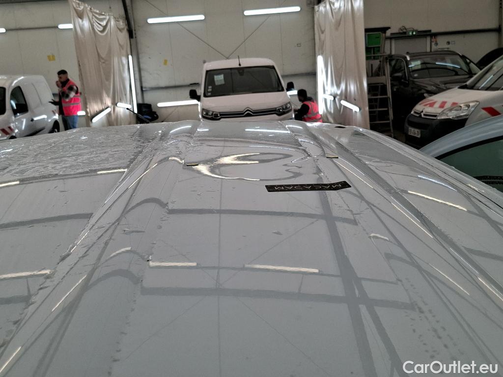  Renault  Kangoo RENAULT  Express / 2013 / 4P / Fourgonnette Extra R-Link dCi 90 #9