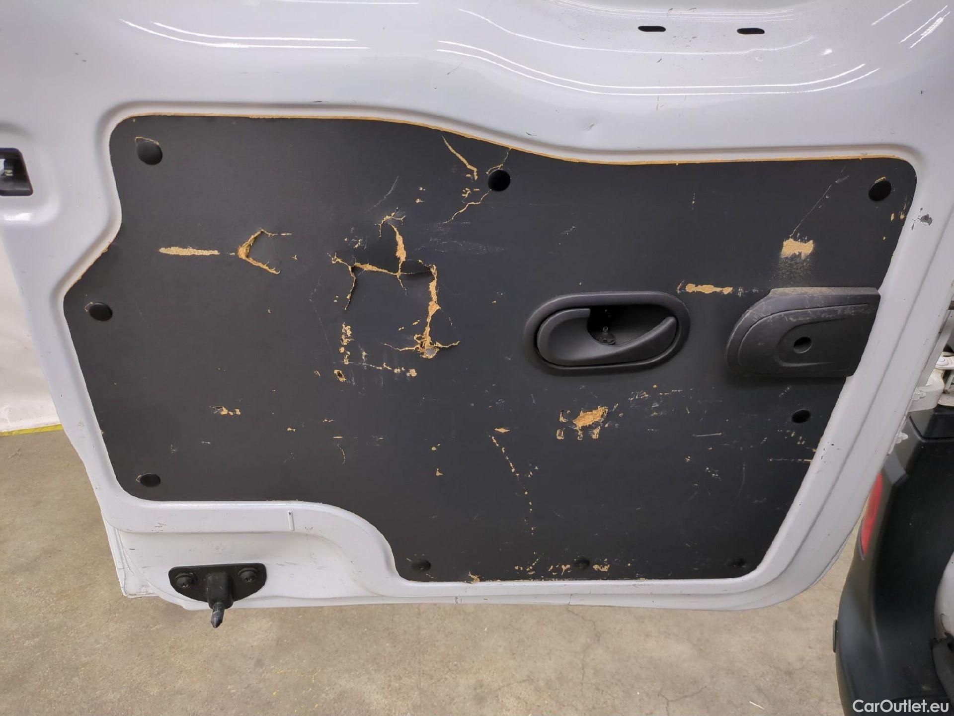  Renault  Kangoo RENAULT  Express / 2013 / 4P / Fourgonnette Extra R-Link dCi 75 #14