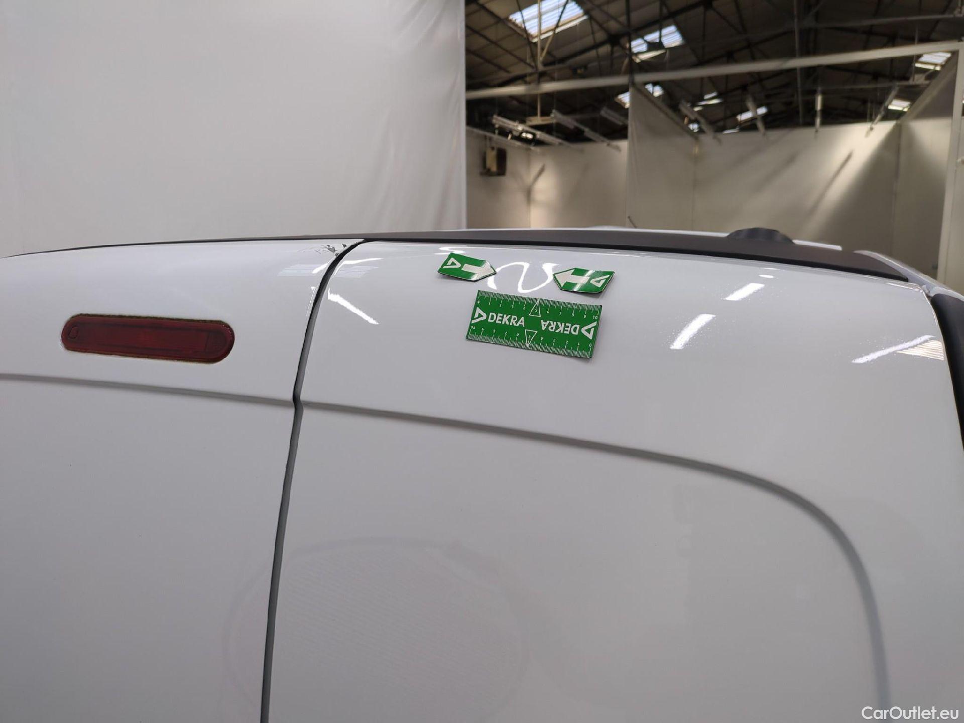  Renault  Kangoo RENAULT  Express / 2013 / 4P / Fourgonnette Extra R-Link dCi 75 #27