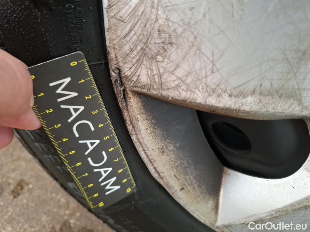  Renault  Kangoo RENAULT  Express / 2013 / 4P / Fourgonnette Extra R-Link dCi 90 #59