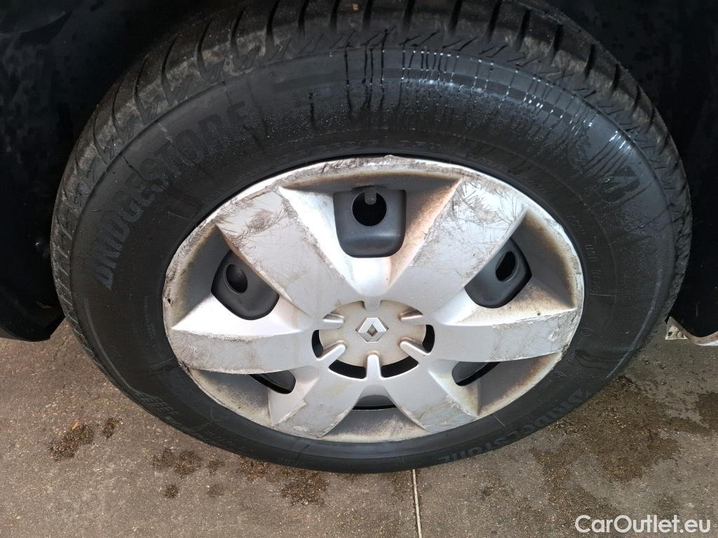  Renault  Kangoo RENAULT  Express / 2013 / 4P / Fourgonnette Extra R-Link dCi 90 #57