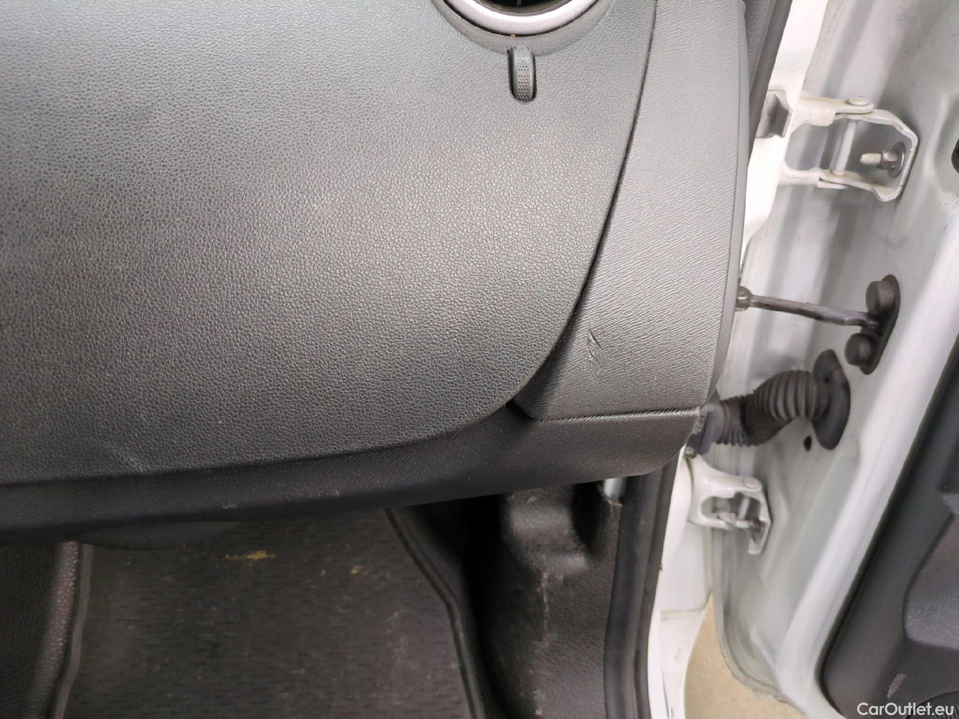  Renault  Kangoo RENAULT  Express / 2013 / 4P / Fourgonnette Extra R-Link dCi 75 #4