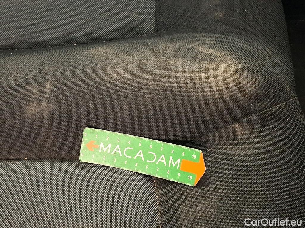  Renault  Master  III Fourgon L2H2 3 5 Grand Confort dCi 135CV BVM6 7 Sieges E6dT #37