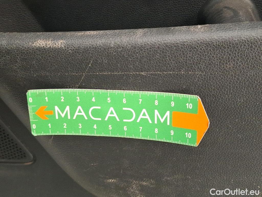  Renault  Master  III Fourgon L2H2 3 5 Grand Confort dCi 135CV BVM6 7 Sieges E6dT #20