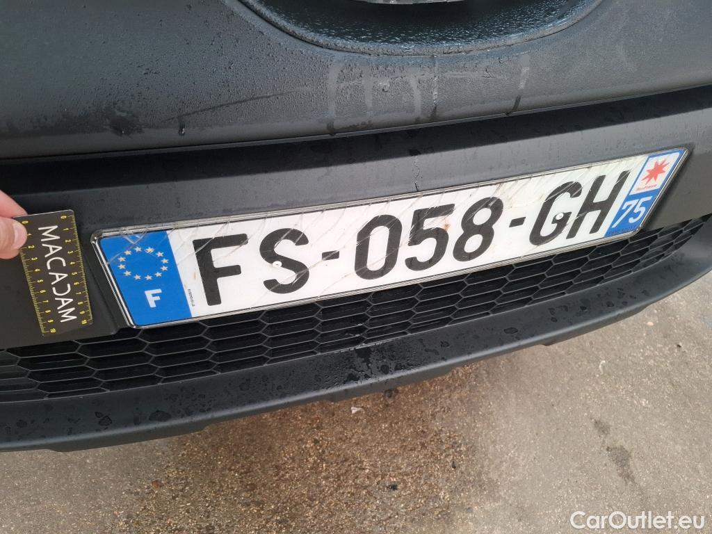  Renault  Kangoo RENAULT  Express / 2013 / 4P / Fourgonnette Extra R-Link dCi 90 #60