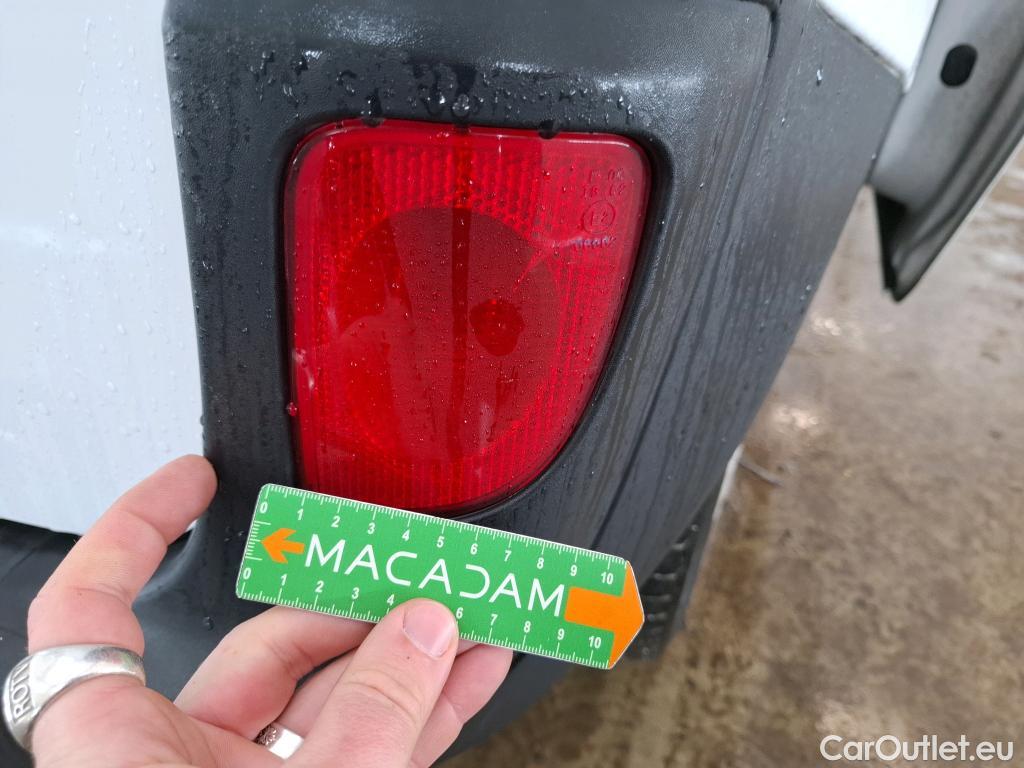  Renault  Kangoo  Express Maxi Extra (Série Spéciale) 1.5 dCi 90CV BVM5 E6 #48