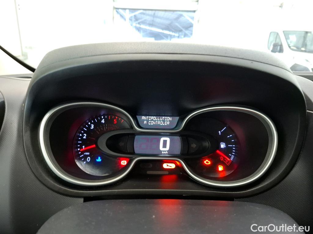  Renault  Trafic RENAULT  / 2019 / 4P / Fourgon tole NV FG GCF L2H1 1300 dCi 95 #39