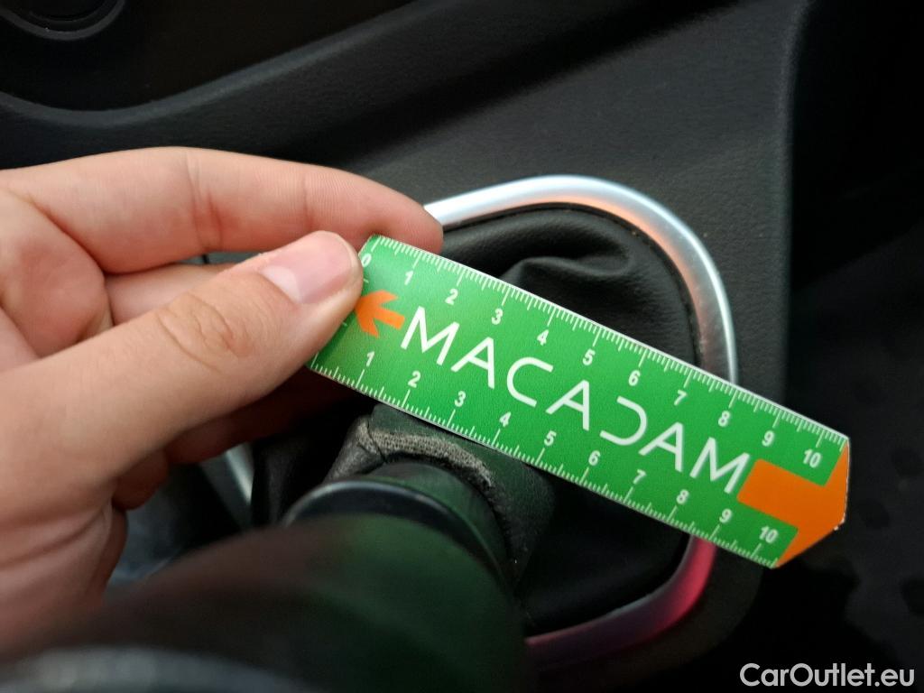  Renault  Trafic RENAULT  / 2019 / 4P / Fourgon tole NV FG GCF L2H1 1300 dCi 95 #19