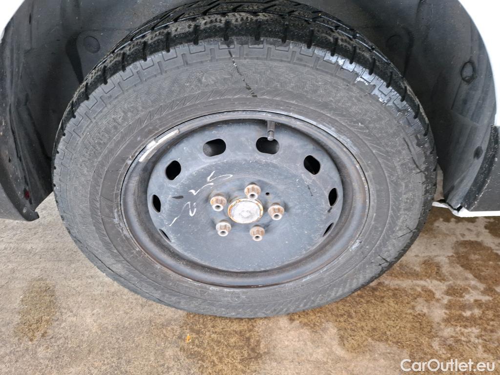  Renault  Trafic RENAULT  / 2019 / 4P / Fourgon tole NV FG GCF L2H1 1300 dCi 95 #32