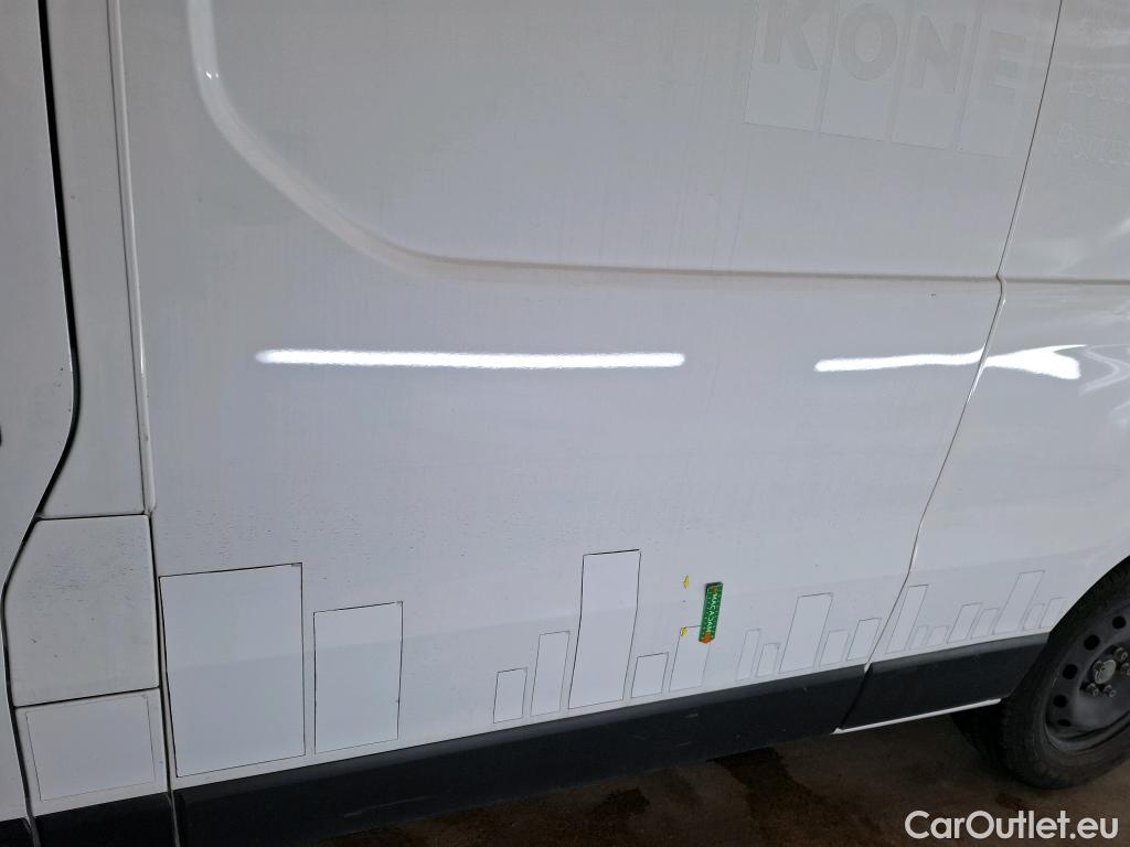  Renault  Trafic RENAULT  / 2019 / 4P / Fourgon tole NV FG GCF L2H1 1300 dCi 95 #24