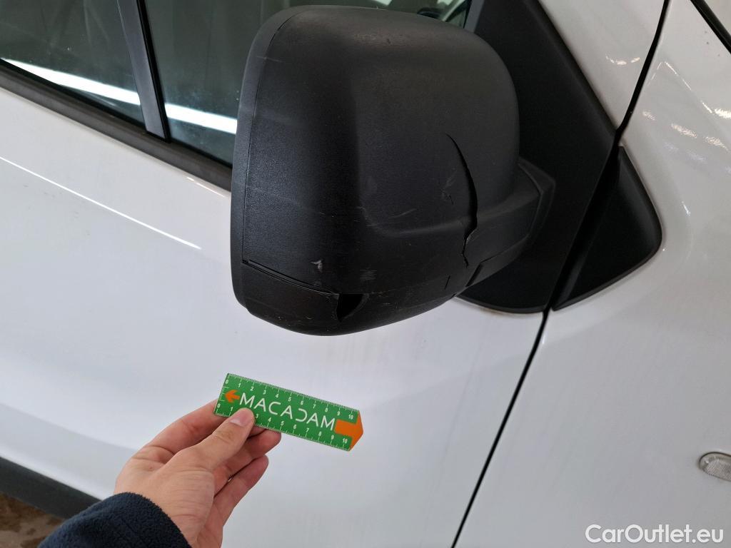  Renault  Trafic RENAULT  / 2019 / 4P / Fourgon tole NV FG GCF L2H1 1300 dCi 95 #27