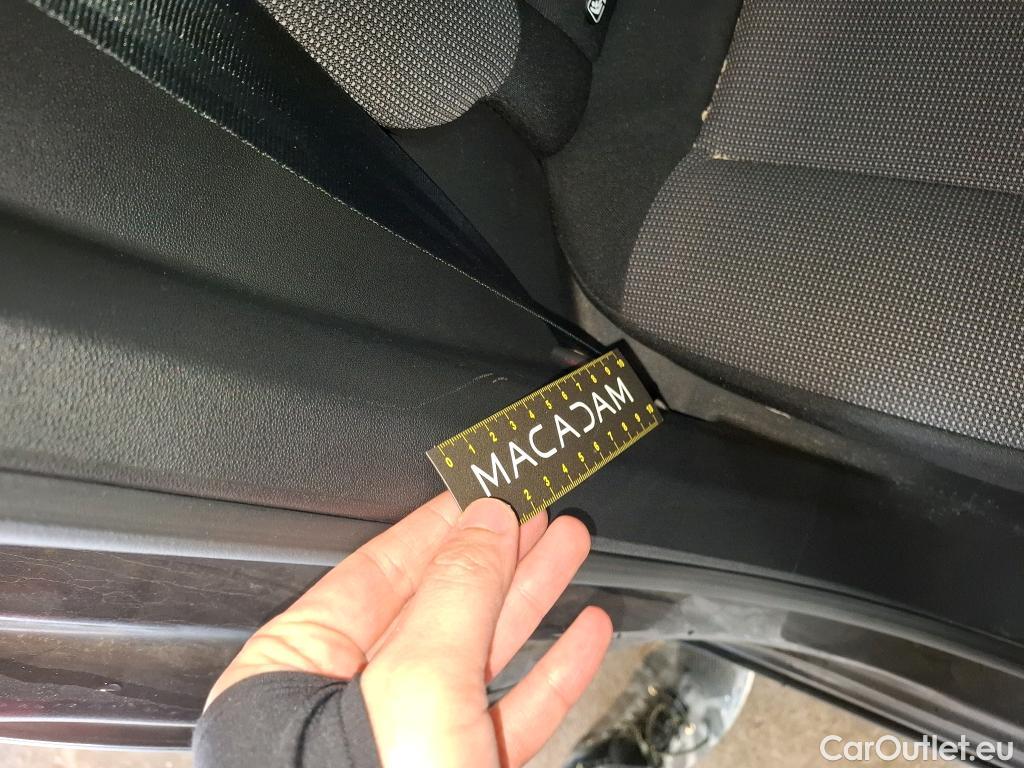  Citroen  C3 CITROEN  5p Berline PureTech 110 S&S BVM6 Shine Business #3