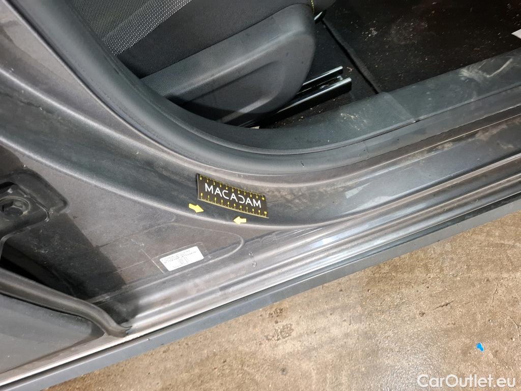  Citroen  C3 CITROEN  5p Berline PureTech 110 S&S BVM6 Shine Business #7