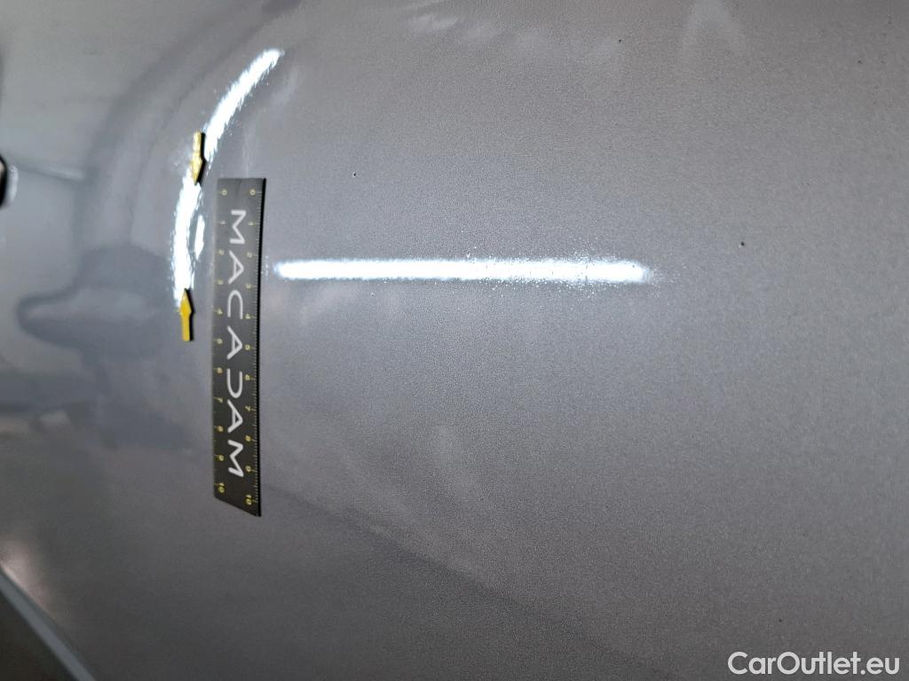  Citroen  C3  Shine 1.2 PureTech 110CV BVA6 6E #4