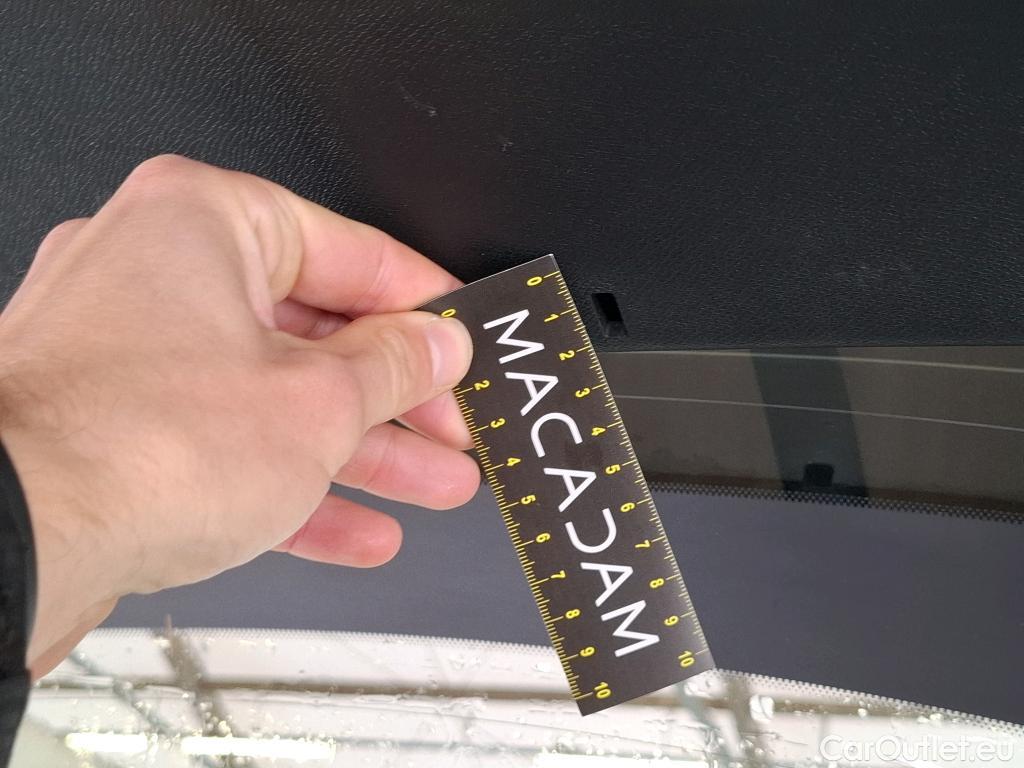  Citroen  C4  Berline Shine 1.2 PureTech 130CV BVA8 E6d #9