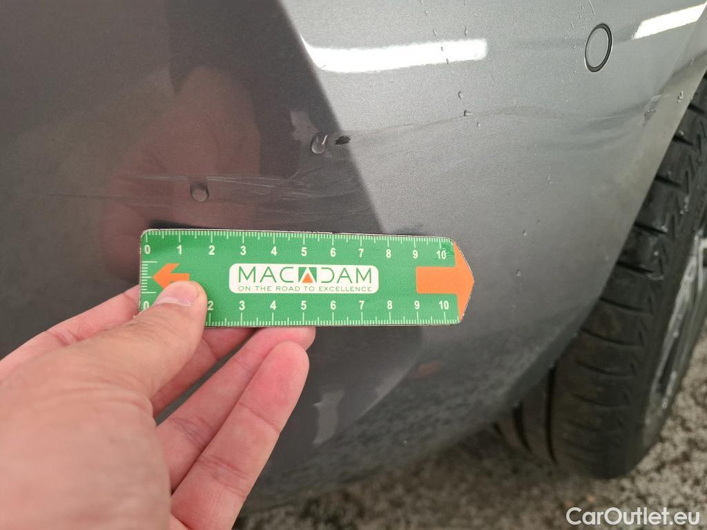  Bmw  Serie 1 BMW Série 1 / 2019 / 5P / Berline 116i DKG7 Business Design #11