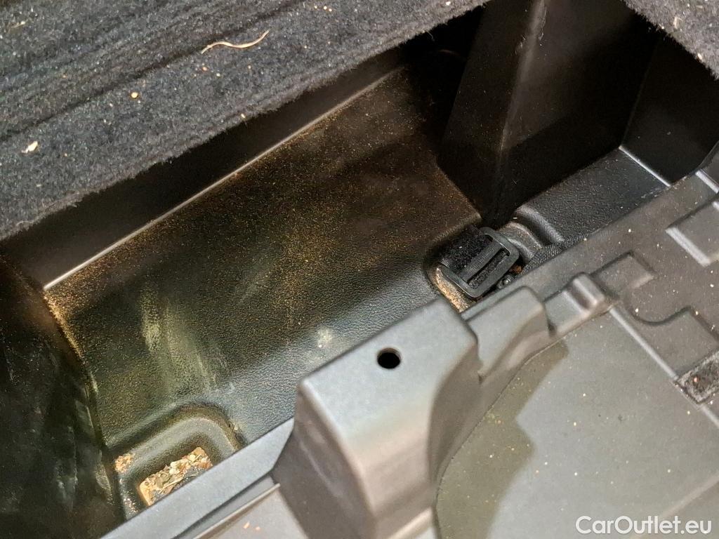  Bmw  Serie 3 Série 3 Touring 318 d Lounge 2.0 150CV BVA8 E6d #18