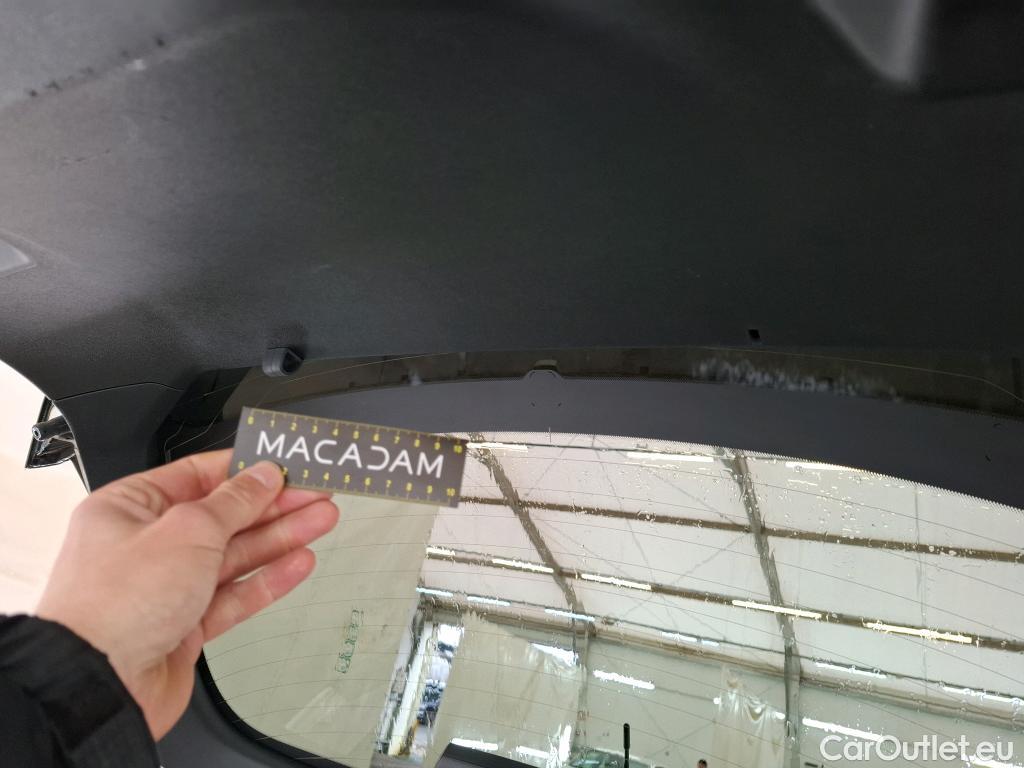  Citroen  C4  Berline Shine 1.2 PureTech 130CV BVA8 E6d #8